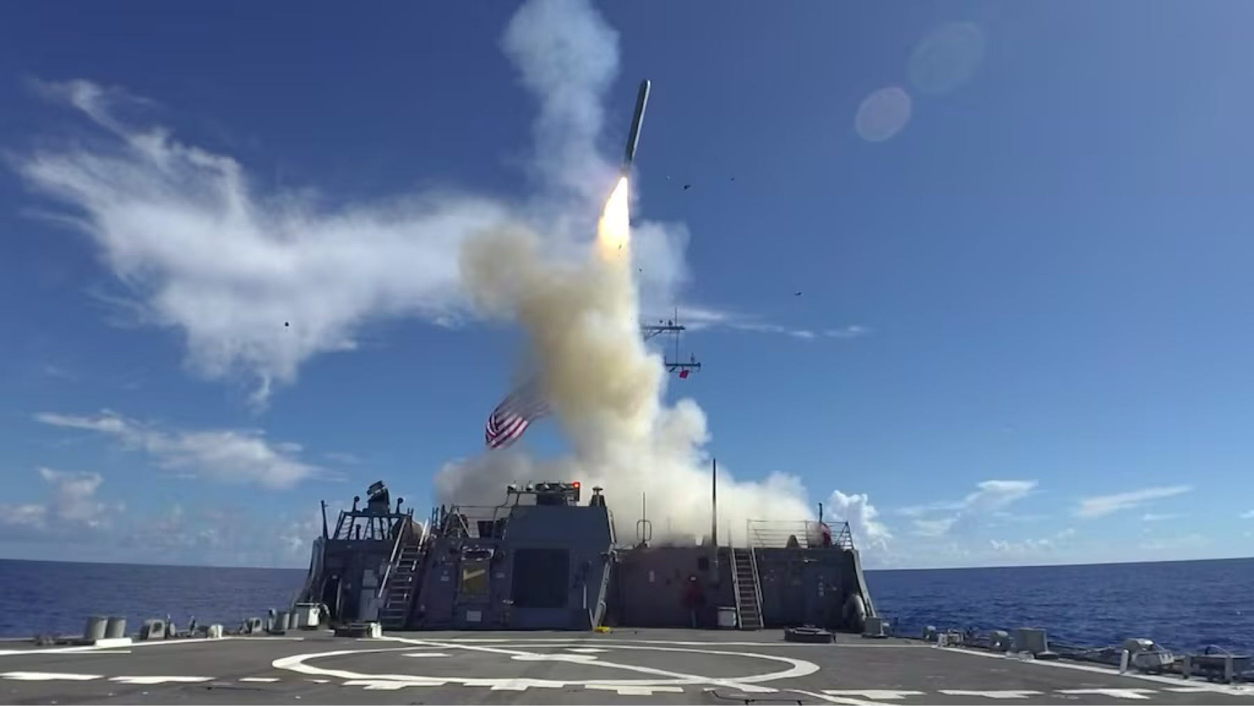 從軍艦發射的飛彈
