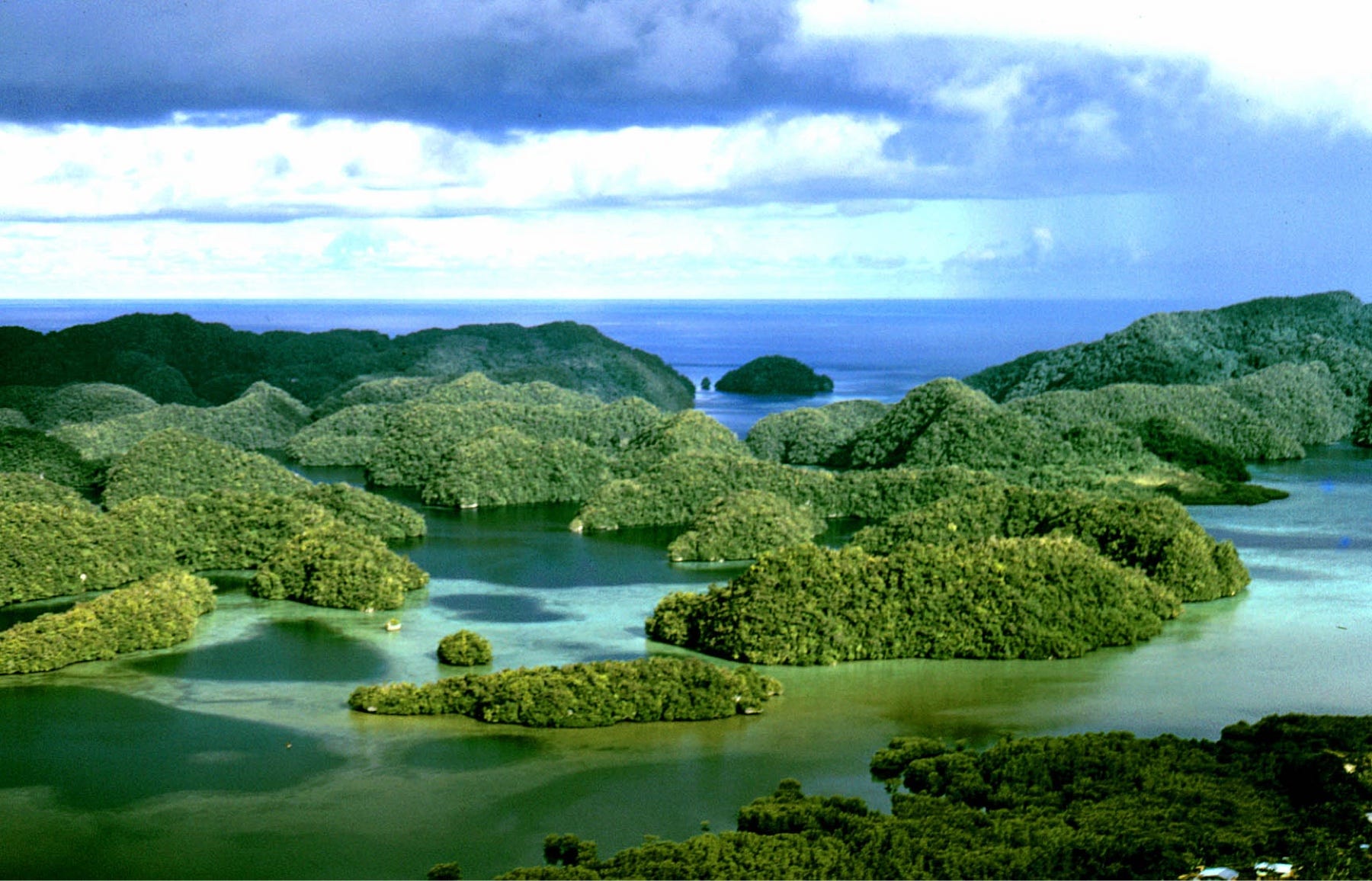 帛琉島嶼與沿岸海域空拍